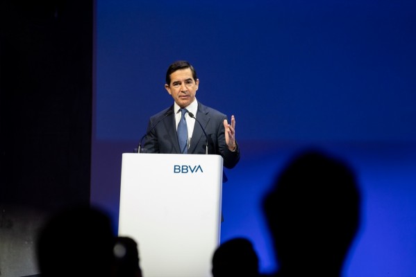 Torres (BBVA) muestra 