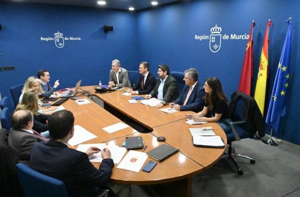 La Región se pone en guardia ante la alerta amarilla por lluvias de hasta 80 litros por metro cuadrado este miércoles