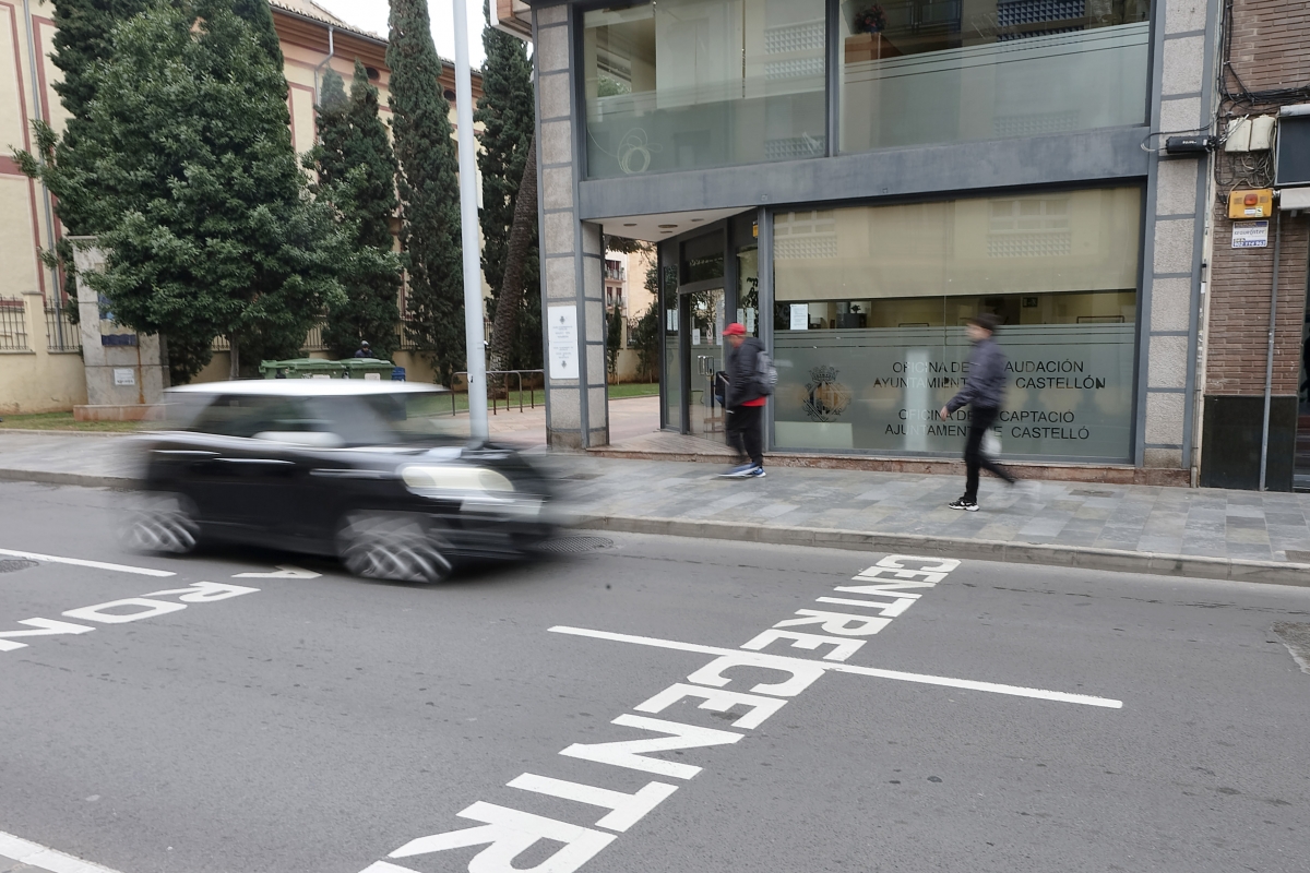 Los impuestos no domiciliados se pagan en la oficina de recaudación.