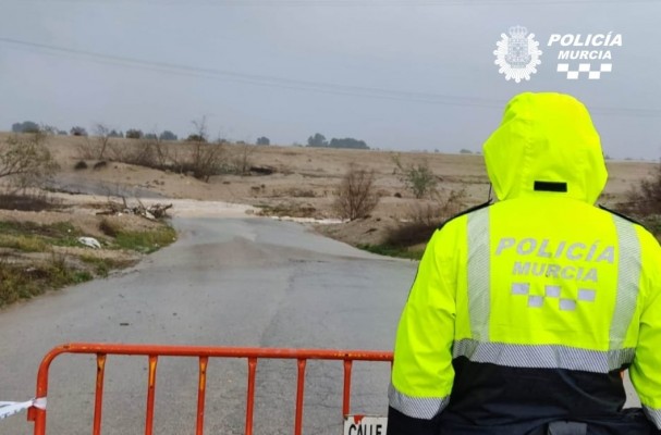 Estas son las calles que continúan cortadas en Murcia por la lluvia