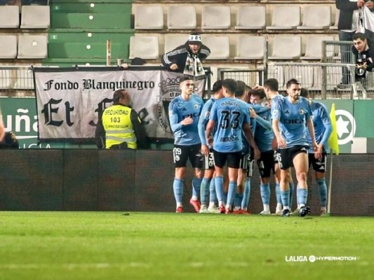 El Burgos gana en Ferrol y el Eldense queda a cinco puntos de la salvación