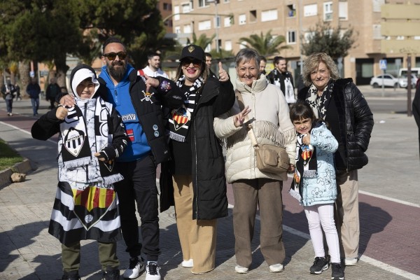Cerca de mil aficionados albinegros acompañarán al Castellón en su visita al Martínez Valero de Elche