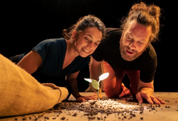 Danza, teatro y circo para jugar en familia en El Escalante