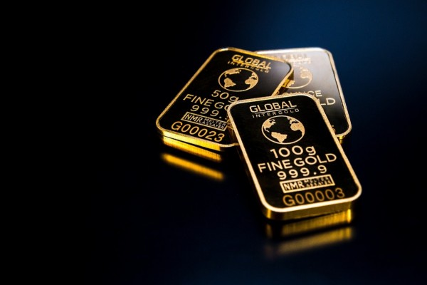 El oro se mantiene firme y con posibilidades de nuevo récord