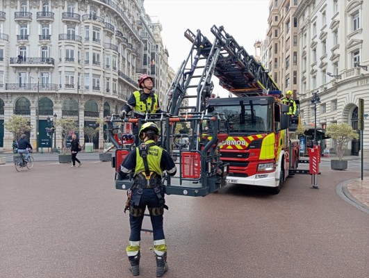 València alcanza un acuerdo con los sindicatos para actualizar el protocolo de horarios del cuerpo de Bomberos