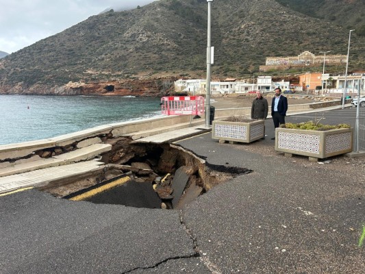 MC Cartagena alerta del 'abandono' de El Portús, que mancha su imagen y ahuyenta al turismo