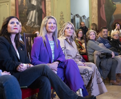 Anne Igartiburu reflexiona en la Semana de la Mujer sobre los valores y las emociones humanas