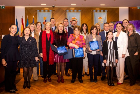Burriana reconoce con los premios 'El Día de la Dona 2025' a mujeres destacadas en el ámbito social