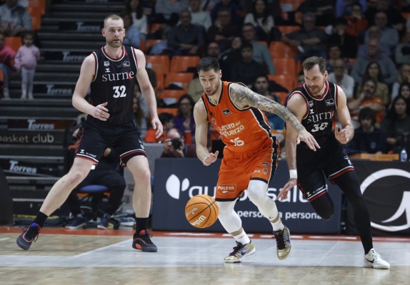 Valencia Basket logra un trabajado triunfo ante Surne Bilbao Basket