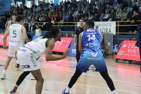 El Amics Castelló desperdicia 15 puntos de ventaja y cae derrotado en Zamora (96-87)