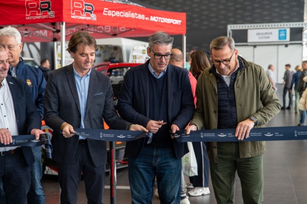 Antic Auto Alicante 2025 abre sus puertas con una exposición única de vehículos clásicos