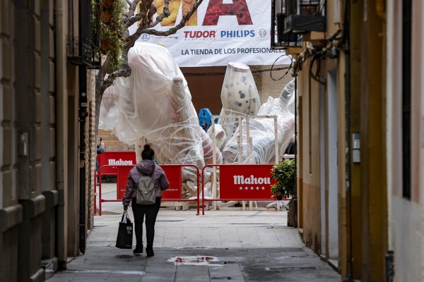 Las Fallas de 2025 quemarán 9,2 millones en sátira y crítica fallera marcada por la Dana
