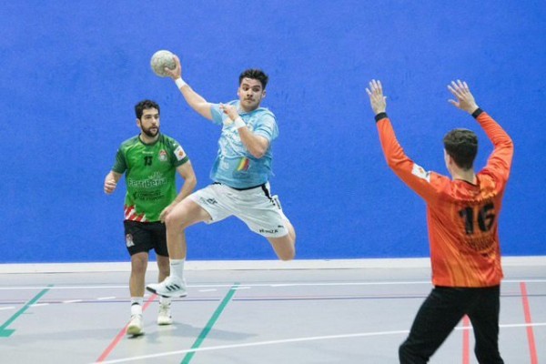Victoria con sabor agridulce del Fertiberia Balonmano Puerto Sagunto en Ibiza