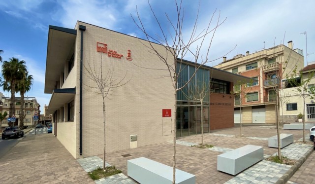 El PSOE exige la apertura inmediata del centro municipal de Llano de Brujas
