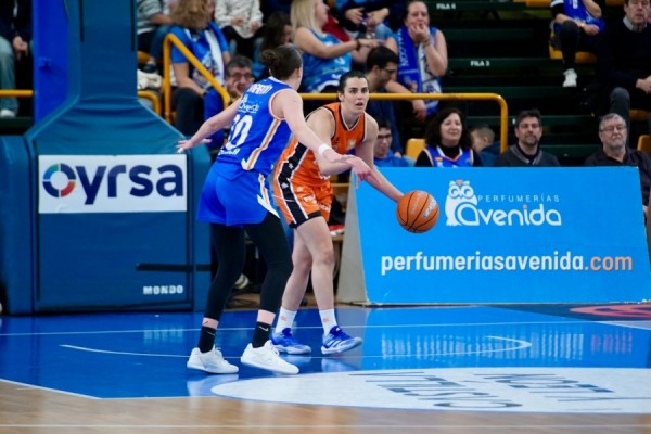 Valencia Basket cae en una dura batalla en Salamanca