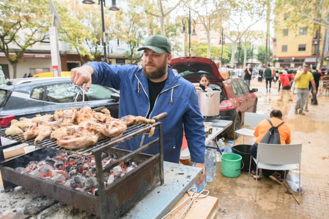 La hostelería se vuelca para dar de comer a los afectados por la tragedia