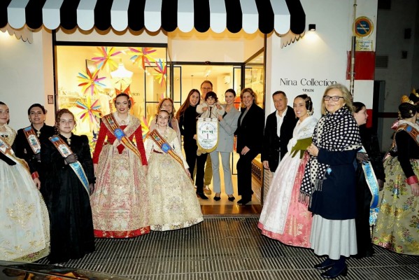 Burriana entrega los premios del Concurso de Decoración Fallera de Espacios Comerciales 2025
