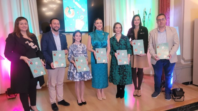 El 'Llibre de la Festa' muestra la singularidad del 650 aniversario de la Romeria de les Canyes