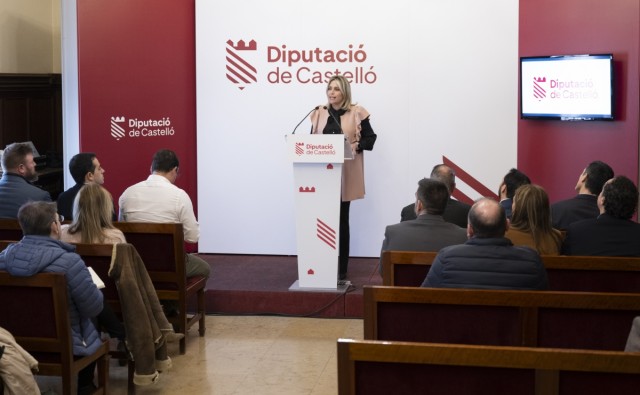 Barrachina muestra su apoyo a Pradas y Carrasco asegura que 