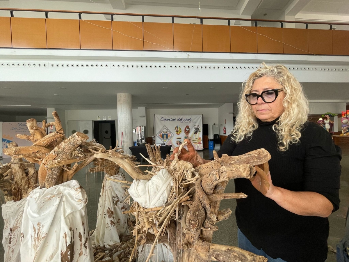 Escultures falleres de Teresa Cháfer, elaborades amb restes de la Dana.