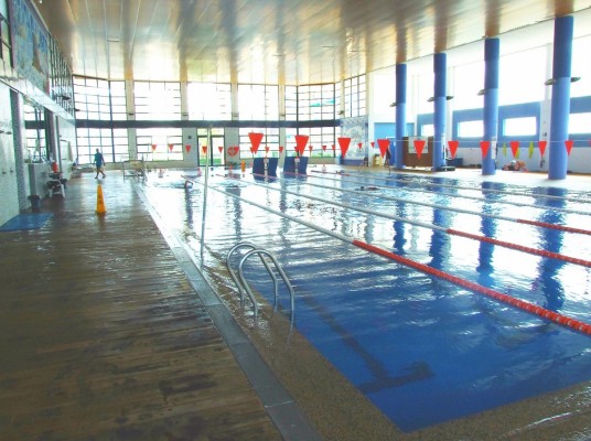 Calp aprobará inicialmente el reglamento de uso de la piscina municipal