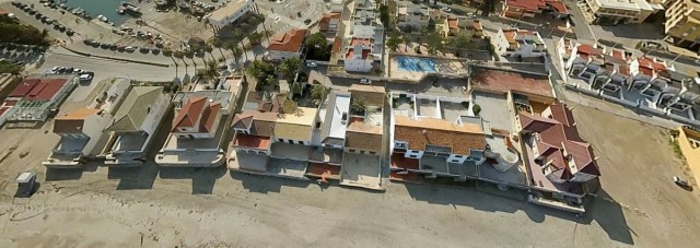 La Asamblea rechaza deslindar 15 viviendas en la playa de Levante de Cabo de Palos