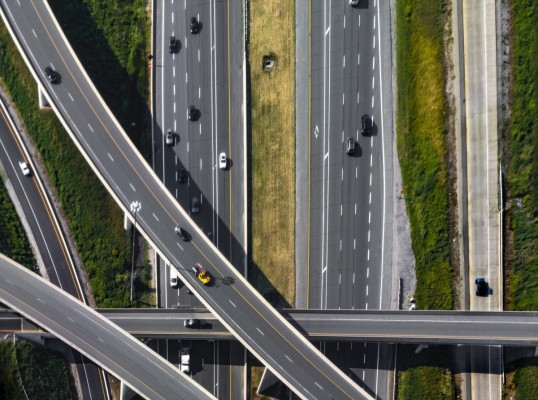 Ferrovial compra un 5% más de su autopista canadiense por 1.340 millones y ya es el mayor accionista