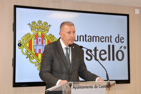 Castelló nombra a la Junta de Festes como 'Ermitaños de Honor' de la ermita de la Magdalena