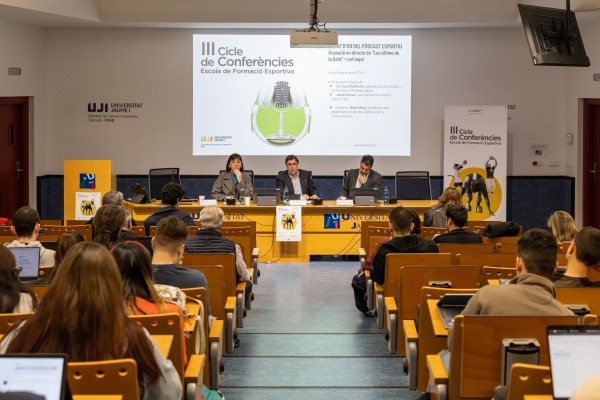 Más de 80 alumnos de la UJI descubren nuevos formatos sonoros dentro del periodismo deportivo