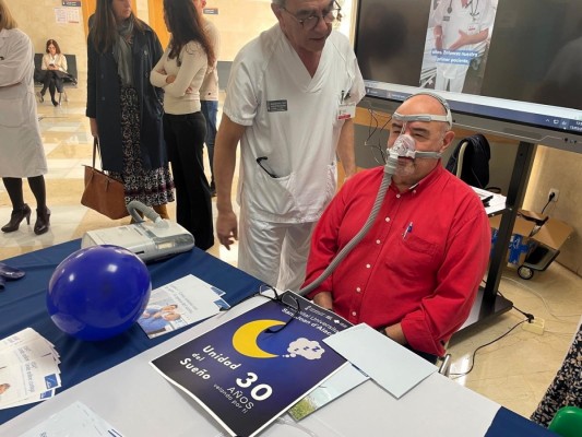 El Hospital Sant Joan d'Alacant lidera un estudio nacional sobre la IA para mejorar el uso de equipos para apnea del sueño