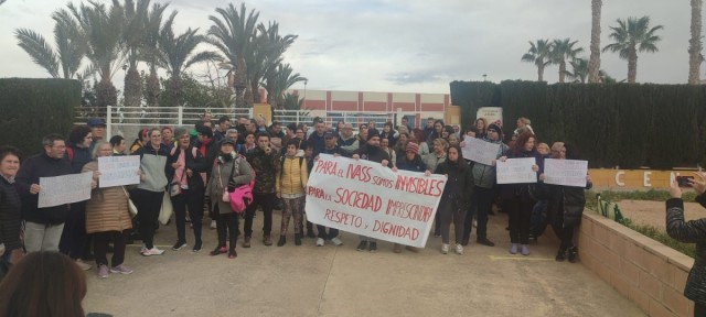 Protesta de los centros de diversidad funcional de Elche por imposición de horarios o ratios