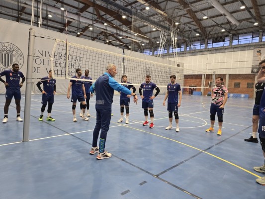 El italiano Emanuele Zanini, entrenador del UPV Léleman Conqueridor hasta final de campaña