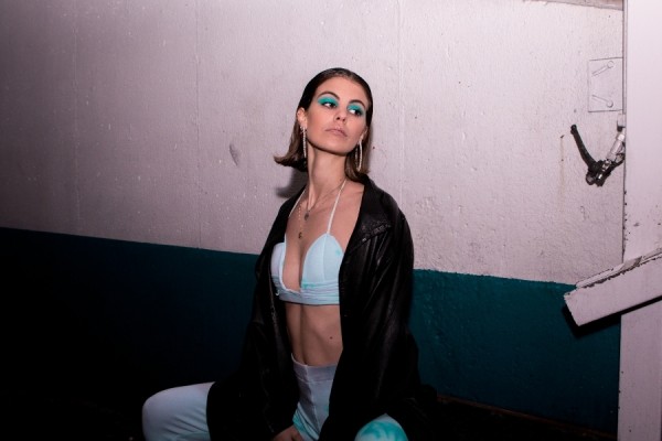 Jordana B y Elia: el aire fresco de 'Los conciertos del baluarte' 