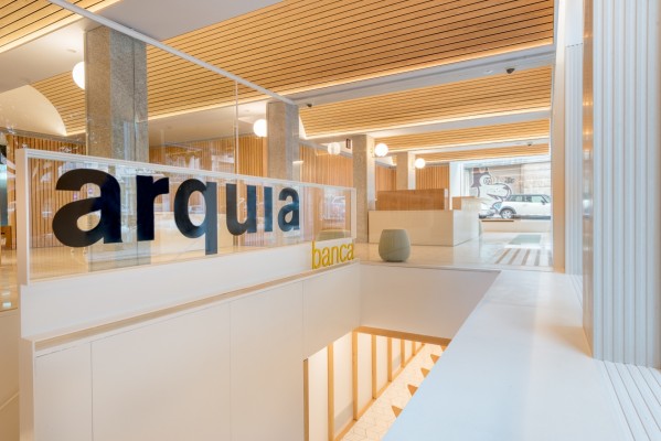 Arquia Banca suscribe el 100% de una ampliación de capital de InsurCEO y adquiere el 40% de su plataforma