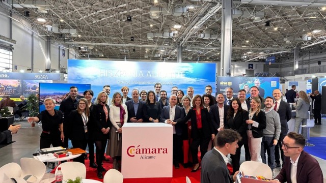 Cámara Alicante impulsa el turismo residencial en la Costa Blanca en la Feria Internacional de Inversión Inmobiliaria de Poznan en Polonia