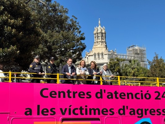 La Generalitat distribuye detectores de drogas de sumisión química durante las Fallas