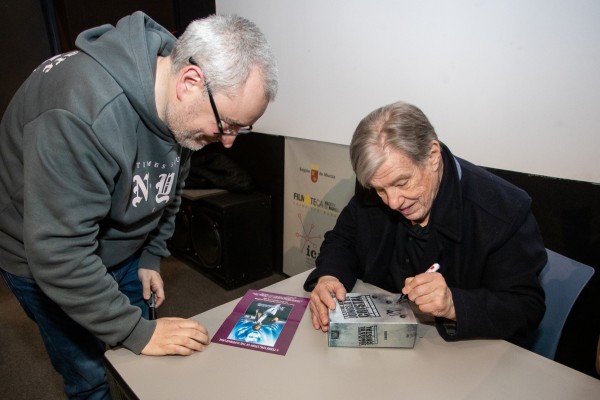 Fotogalería | Una leyenda de Hollywood en Murcia: los fans murcianos del cine de acción se encuentran con John McTiernan (Fotos: CPM IMAGEN)