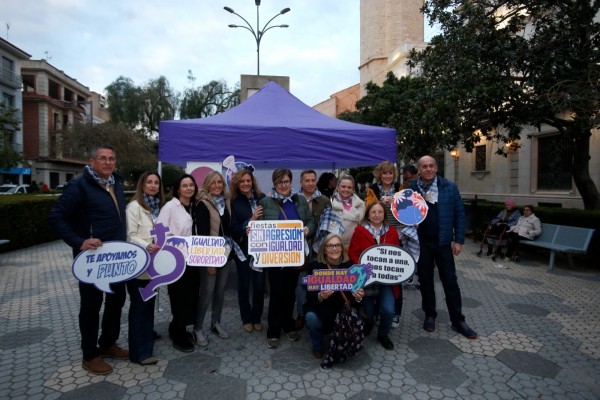 Burriana instala puntos violeta durante sus Fallas para reforzar y garantizar la seguridad