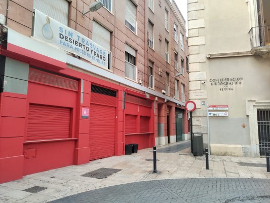 La hamburguesería Tokio sustituirá al emblemático restaurante El Raro