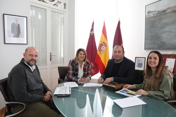 Iberdrola invierte 790.000 euros para renovar el servicio eléctrico en Cabo de Palos, La Manga y Playa Honda