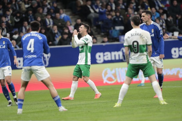 El Elche cierra la jornada a dos puntos de la zona de ascenso directo