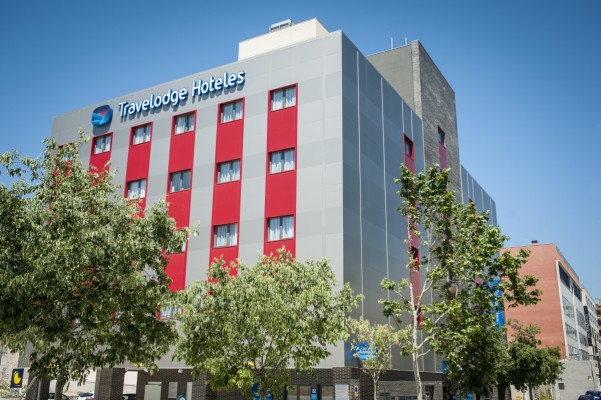 Travelodge inicia una reforma en su hotel de Murcia para 