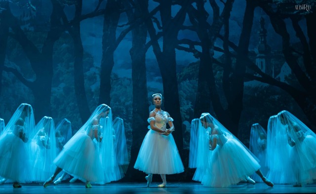 El Ballet de Barcelona fusiona tradición y tecnología punta en el Auditorio Regional con su versión de ‘Giselle’