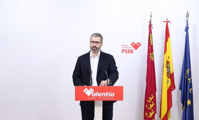 Francisco Lucas tiende la mano a López Miras para abrir 