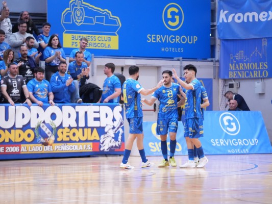 El Servigroup Peñíscola, más líder de la Primera División del fútbol sala al vencer al Santa Coloma