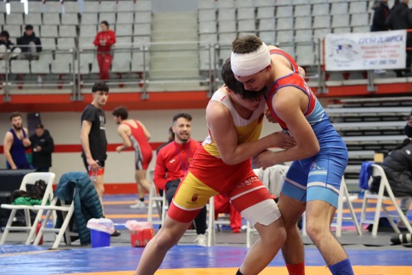 Murcia gana 16 medallas individuales en el Nacional sub-20 en Gijón
