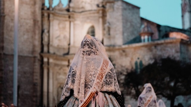 Casi 1.400 representantes de comisiones falleras afectadas por la Dana participarán en la Ofrenda de València
