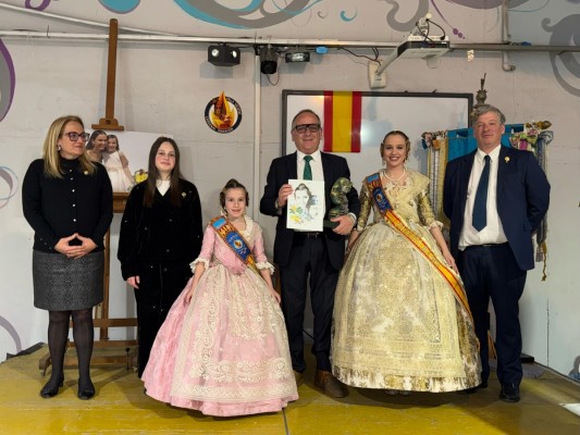La Falla Cardenal Tarancón de Burriana reconoce la labor de 'Castellón Plaza' 