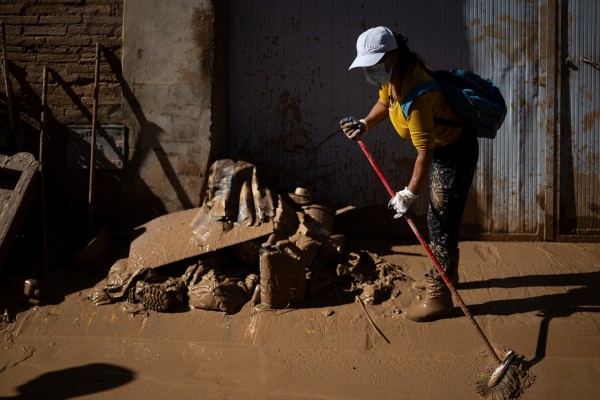 Sanidad moviliza al Centro de Alertas Sanitarias y al Instituto Carlos III para prevención de riesgos