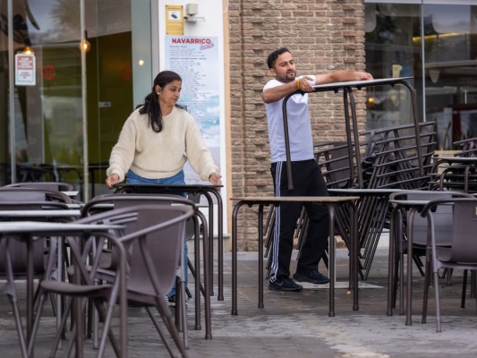 Generalitat, patronal y sindicatos destacan la bajada del paro y la resistencia del empleo